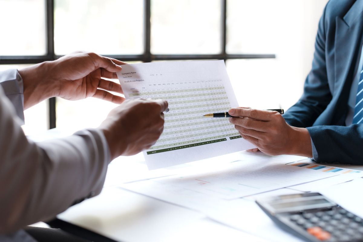Self employed income assessment: explained step by step