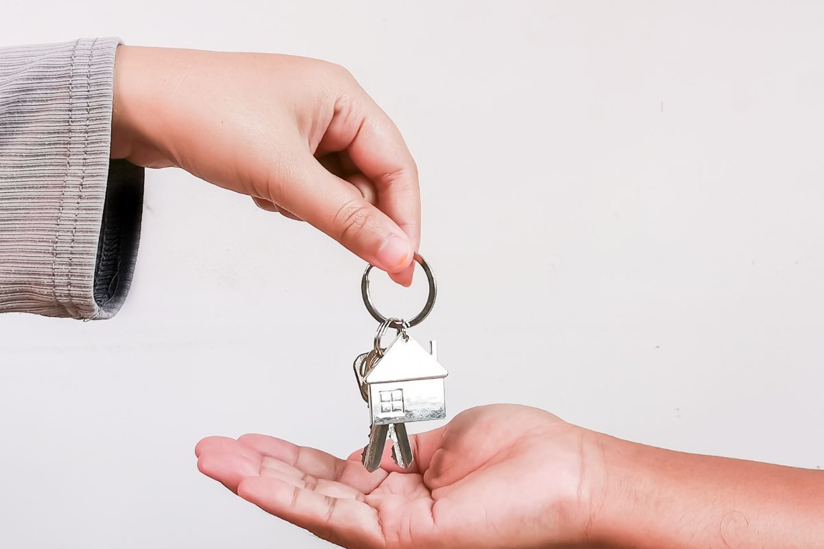 Leverage equity second property: what it means for your application